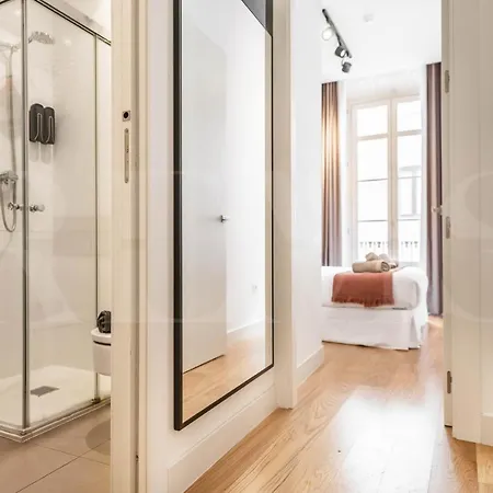 Classy In The Heart Of By Rems Málaga